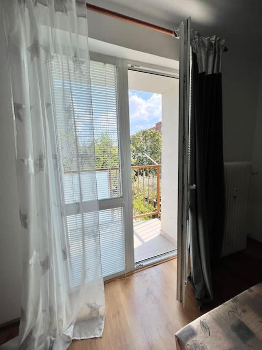 Prijemne Ubytovanie Apartment Kosice Ngoại thất bức ảnh